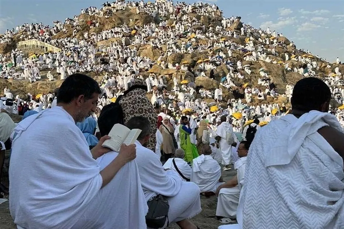پخش دعای پرفیض عرفه از شبکه‌های سیما (امروز ۵ خرداد ۱۴۰۵)