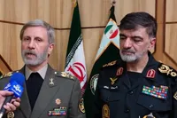 فرمانده کل ارتش: همه حافظان امنیت برای خنثی سازی توطئه دشمنان ایران آماده‌اند