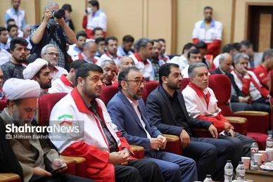 مراسم تجلیل از خادمین زائران پیاده هلال احمر