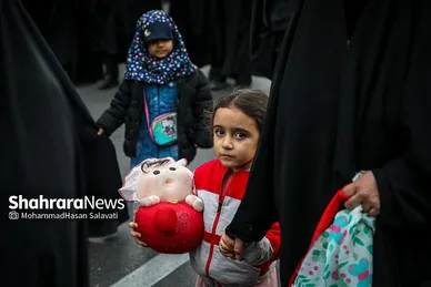 تشییع دو تن از شهدای حمله تروریستی کرمان در مشهد