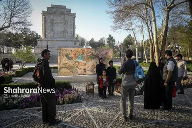 گزارش تصویری | حضور مسافران نوروزی در آرامگاه فردوسی در نوروز ۱۴۰۵