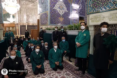 غبارروبی ضریح مطهر رضوی به مناسبت دهه کرامت