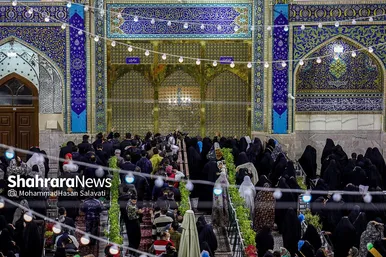 تحویل سال ۱۴۰۲ در حرم مطهر امام رضا (ع)