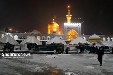 بارش برف زمستانی در حرم مطهر رضوی
