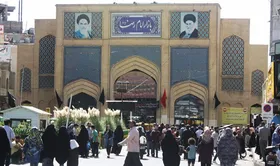 بهره برداری از جلوخان و پیاده روسازی ضلع جنوبی بازار رضا (ع) تا پایان سال ۹۸