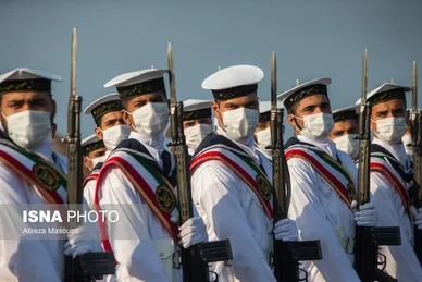 رژه دریایی رزمایش مشترک ذوالفقار ۱۴۰۰ ارتش