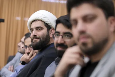 دیدار خبرنگاران و اصحاب رسانه با آیت الله علم الهدی به مناسبت روز خبرنگار
