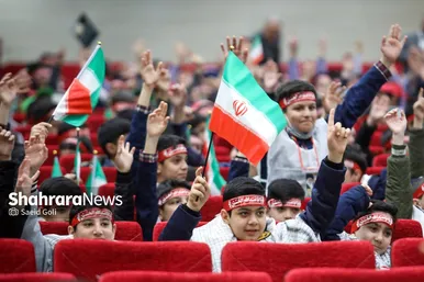 مراسم اختتامیه عهد کودکان دبستانی با حاج قاسم سلیمانی