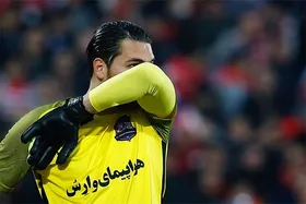 دروازه&zwnj;بان سابق پرسپولیس کنار گذاشته می شود