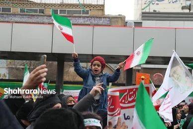 گزارش تصویری حضور باشکوه مردم مشهد در راهپیمایی ۲۲ بهمن