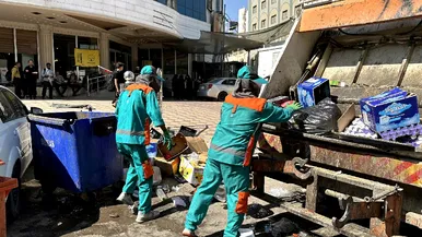خدمت پاکبانان مشهدی به زائران اربعین در نجف اشرف