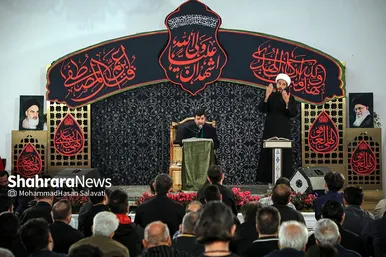 مراسم احیاء شب ۱۹ ماه رمضان در حرم مطهر رضوی