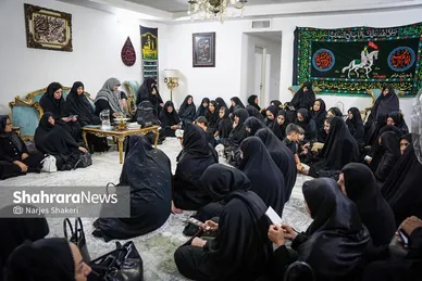 گزارش تصویری | روضه خانگی، سنتی به قدمت عزای سیدالشهدا