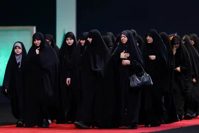 گزارش تصویری | ادای احترام هیئت‌هایی از کشورهای مختلف به مقام رهبر شهید انقلاب اسلامی