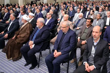 دیدار تولیدکنندگان و فعالان اقتصادی با رهبر معظم انقلاب (۱۰ بهمن ۱۴۰۲)