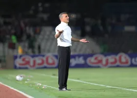 استعفای ویسی رد شد؛ سرمربی ذوب&zwnj;آهن به دربی اصفهان رسید