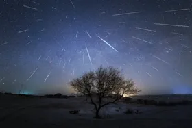 همه چیز درباره بارش شهابی جوزایی (آذر ۱۴۰۴) + زمان و شیوه رصد