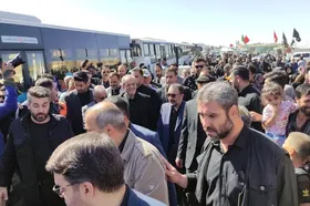 ویدئو | حضور پزشکیان در مسیر و میان زائران امام رضا (ع)&nbsp;