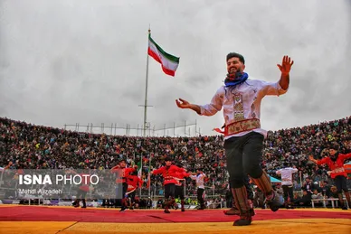 مسابقات کشتی با چوخه اسفراین