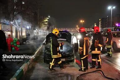 مهار آتش سوی خودرو 206 در بلوار میثاق