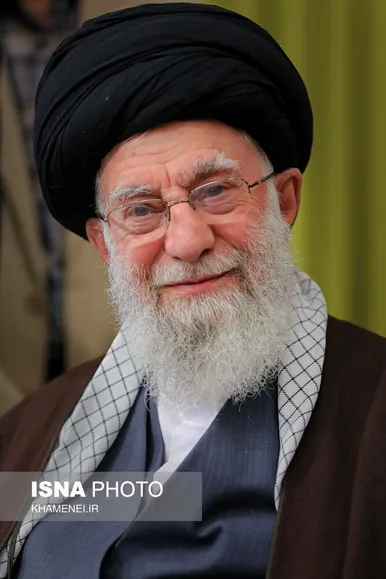 دیدار شاعران با رهبر معظم انقلاب
