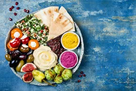 صبح خود را با این غذا&zwnj;ها شروع کنید تا در طول روز انرژی بیشتری داشته باشید