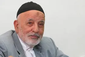 ویدئو | مروری بر کتاب متولد ۴۲، خاطرات مرحوم حاج علی آقا شمقدری