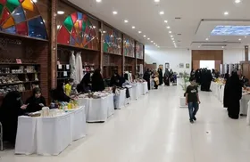 اشتغال ۵۰۰ بانوی سرپرست&zwnj;خانوار در نمایشگاه&zwnj;های &laquo;سرای خاتون&raquo; در مشهد