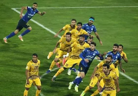 ساعت و تاریخ بازی استقلال و سپاهان در دور برگشت لیگ برتر فوتبال