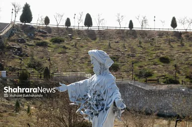 آیین رونمایی از المان «مرغ باغ ملکوت»