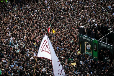 استقبال و تشییع پیکر رئیس‌جمهور و شهدای خدمت در مشهد - 4