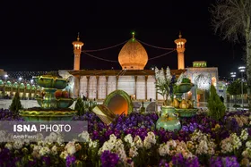 لحظه تحویل سال ۱۴۰۳ در حرم حضرت شاهچراغ (ع)