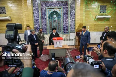 عکس‌هایی از مرحله دوم انتخابات چهاردهمین دوره ریاست‌جمهوری در مشهد (۳)