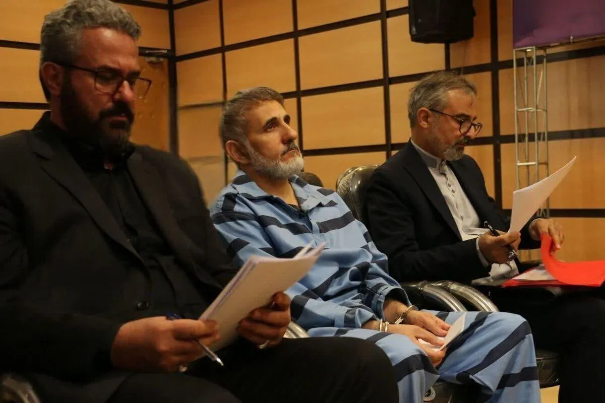 دادگاه رسیدگی به اتهامات صادق ساعدی‌نیا برگزار شد + فیلم (۲۷ اردیبهشت ۱۴۰۵)