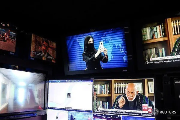 طالبان: دستور ما برای نقاب زدن مجریان زن تلویزیون لازم الاجراست + تصاویر