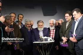 تجلیل از نیم قرن خدمات استاد &laquo;علی آزادنیا&raquo; به جامعه هنری خراسان