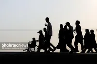 اسکان موقت ۵هزار نفر شب مسافر در میدان شهدا مشهد+ویدیو