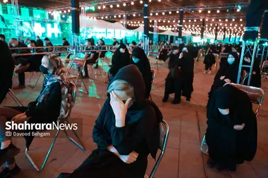 عزاداری شب های محرم در عرصه میدان شهدا مشهد