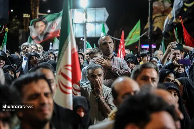 گزارش تصویری | وداع با پیکر سردار شهید حسین ظریفی در دویست‌ودهمین شب اجتماع مشهدی‌ها