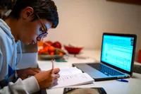 آموزش‌وپرورش: مدارس کماکان مجازی هستند