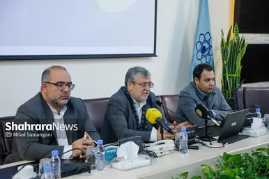 گزارش تصویری | نشست صمیمی شهردار مشهد با رانندگان و فعالان حوزه حمل و نقل