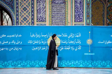 آیین معنوی اعتکاف در حرم امام رضا (ع)