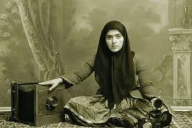 نخستین زن عکاس در مشهد