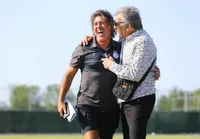 خوشی هواداران استقلال به ساعت نکشید| طاهری: ساپینتو می‌ماند!