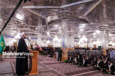 عکس‌هایی از مراسم دانش‌آموختگی دانشجویان علوم پزشکی سراسر کشور در حرم امام‌رضا(ع)