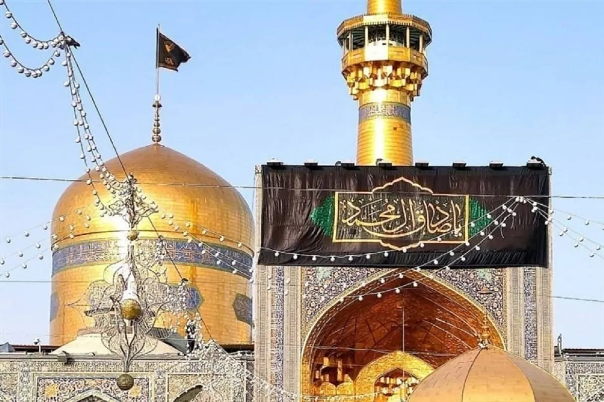 کتیبه‌های جدید در حرم مطهر امام رضا(ع) به مناسبت دهه آخر صفر نصب شد