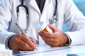 طرح تعهد خدمت پزشکان به ازای تولد هر فرزند ۶ ماه کاهش می&zwnj;یابد+ جزئیات