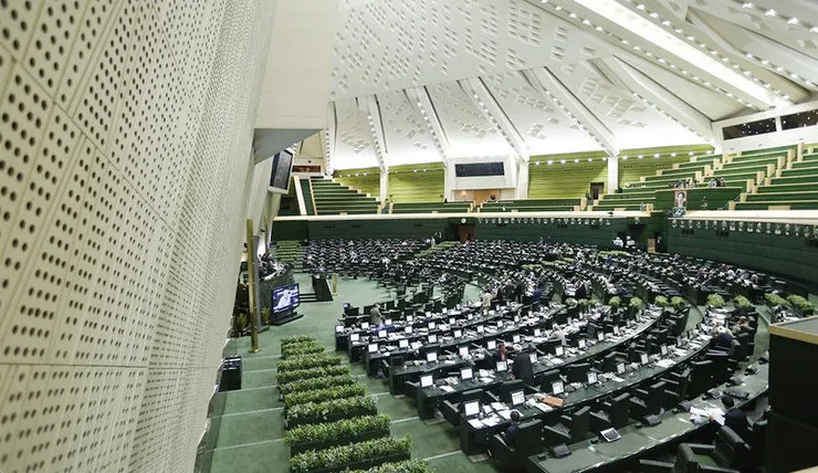 لاریجانی: ۲۰۰ میلیون یورو برای حمایت از نیروی قدس اختصاص می‌دهیم