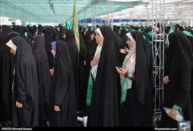 تمام هجمه&zwnj;های مختلف بین&zwnj;المللی بر روی بانوان ایرانی است