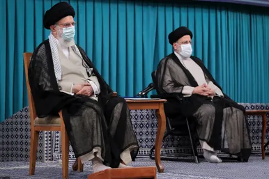 مراسم تنفیذ حکم سیزدهمین دوره ریاست جمهوری اسلامی ایران‌